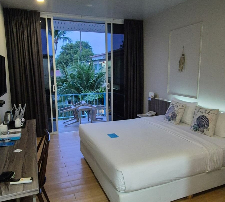 苏梅岛康波海滩酒店主图