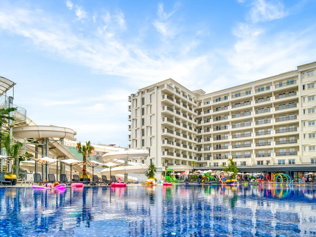 Bonita Luxury Resort & Spa