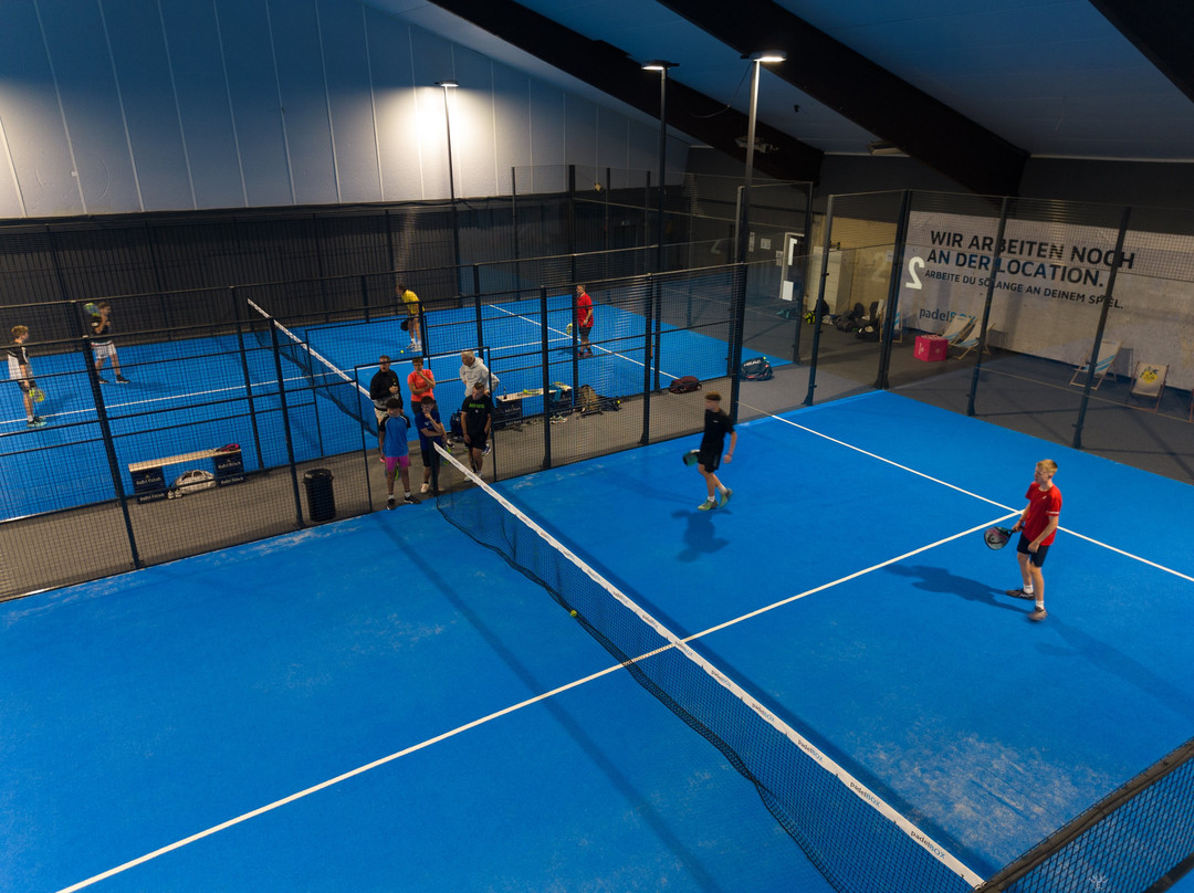 Padelbox Bergisch Gladbach-贝尔吉施格拉德巴赫必去景点