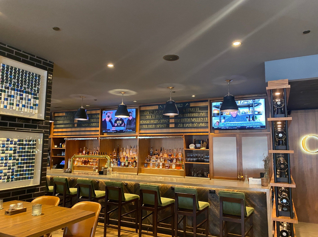 Cumberland House Knoxville Tapestry Collection By Hilton主图