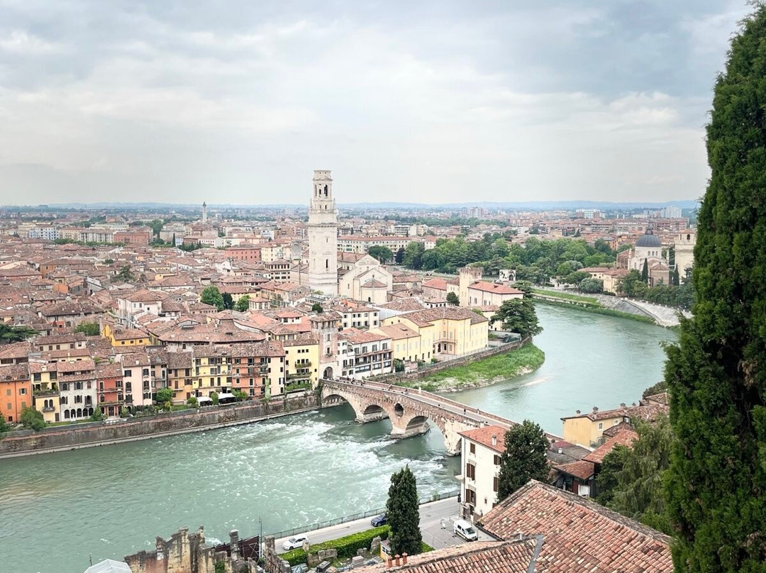 Funicolare di Castel San Pietro-维罗纳必去景点