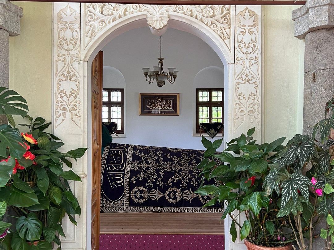 Turb of Sultan Murad-Mazgit必去景点