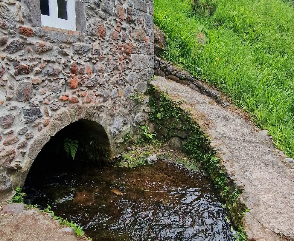 Parque Natural da Ribeira dos Caldeirões-Achada必去景点