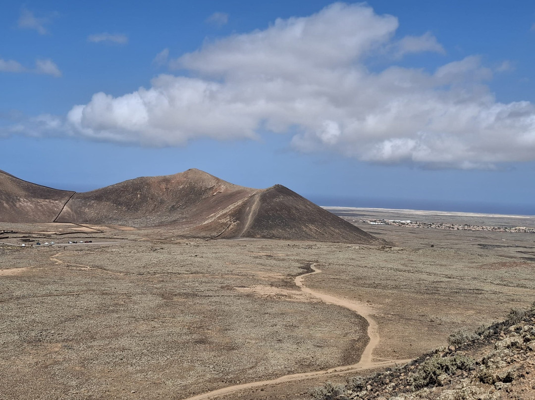 Calderon Hondo-拉哈雷斯必去景点