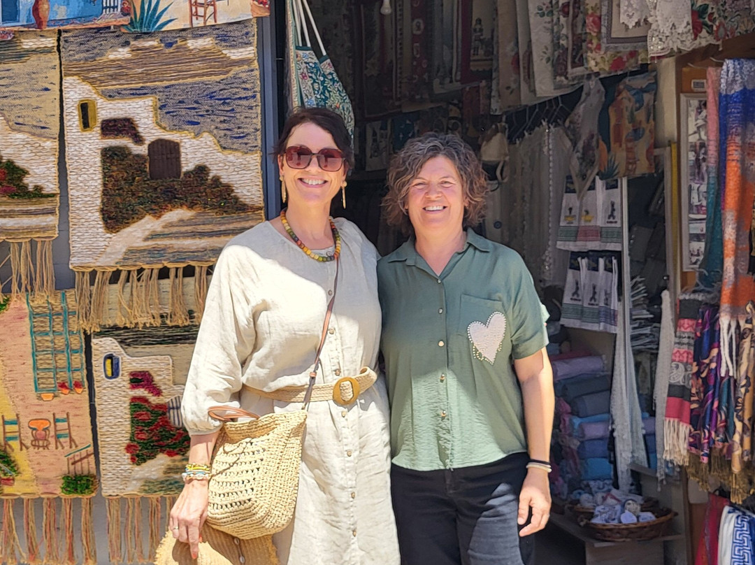 Ploumi Traditional Souvenir Shop-Mochos必去景点