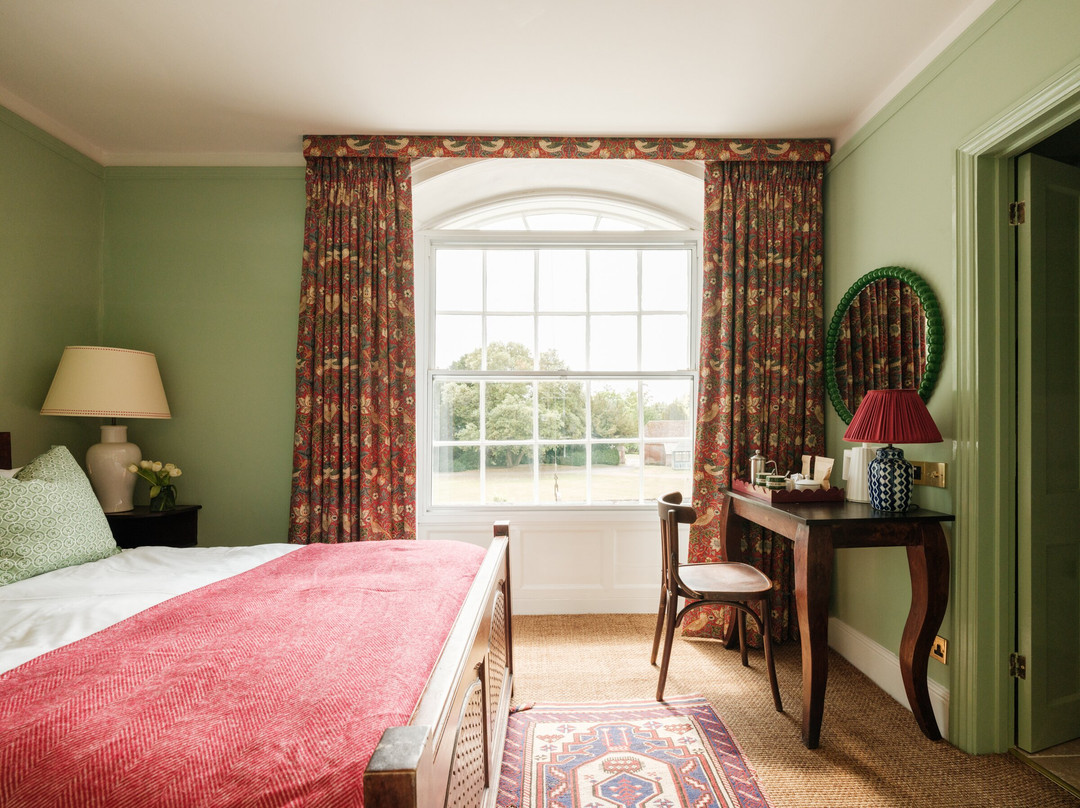The Pembroke Arms Hotel主图