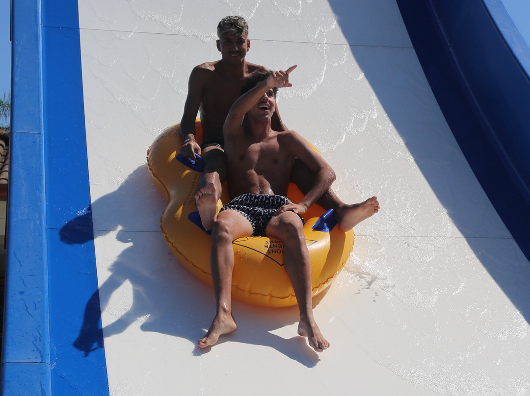 Free Time Acquapark-Giugliano in Campania必去景点