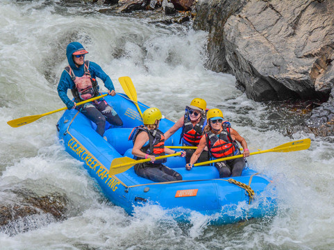 Clear Creek Rafting Company-Idaho Springs必去景点