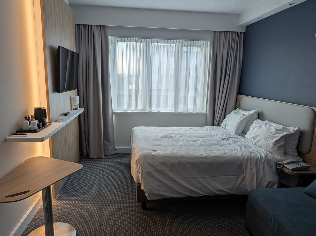 哈瑟尔特快捷假日酒店主图