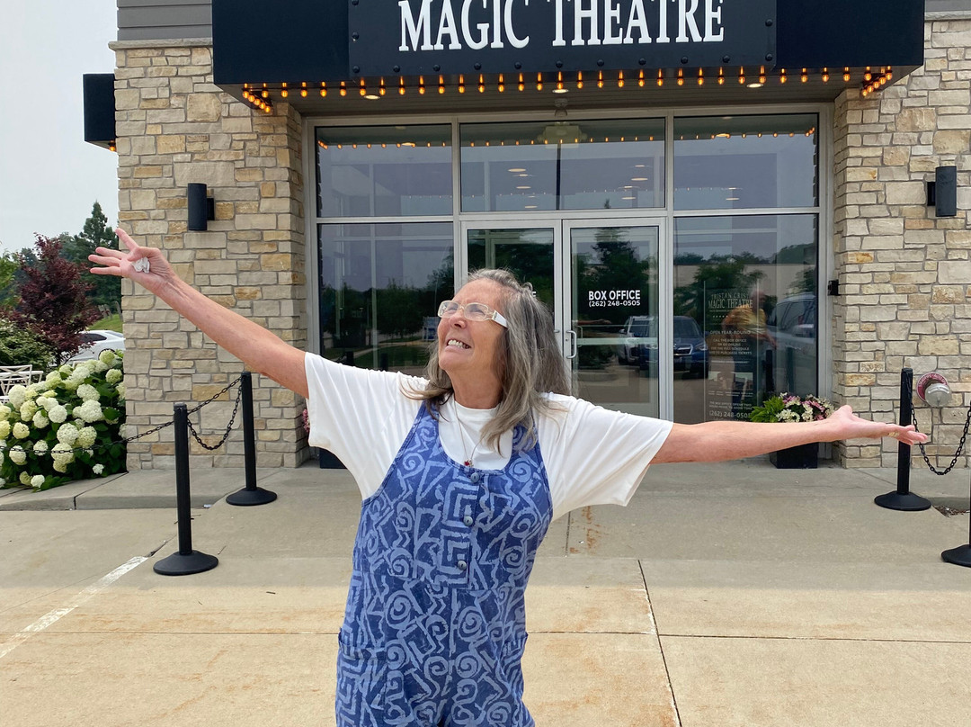 Tristan Crist Magic Theatre-日内瓦湖必去景点