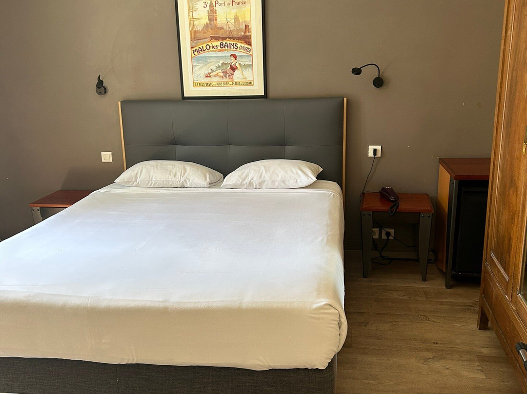 国际之家瑞莱斯德福希耶酒店主图