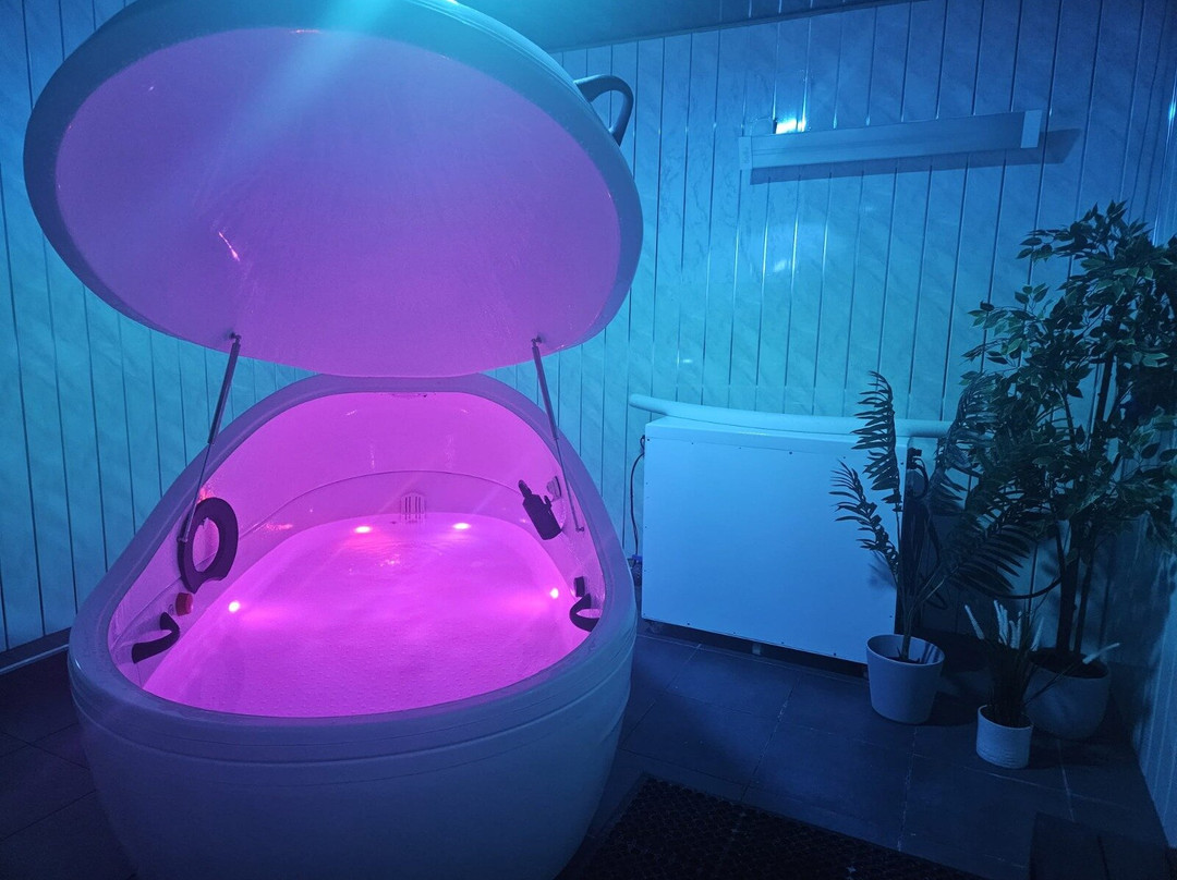 Float Space, By Palm Springs-Thorne必去景点