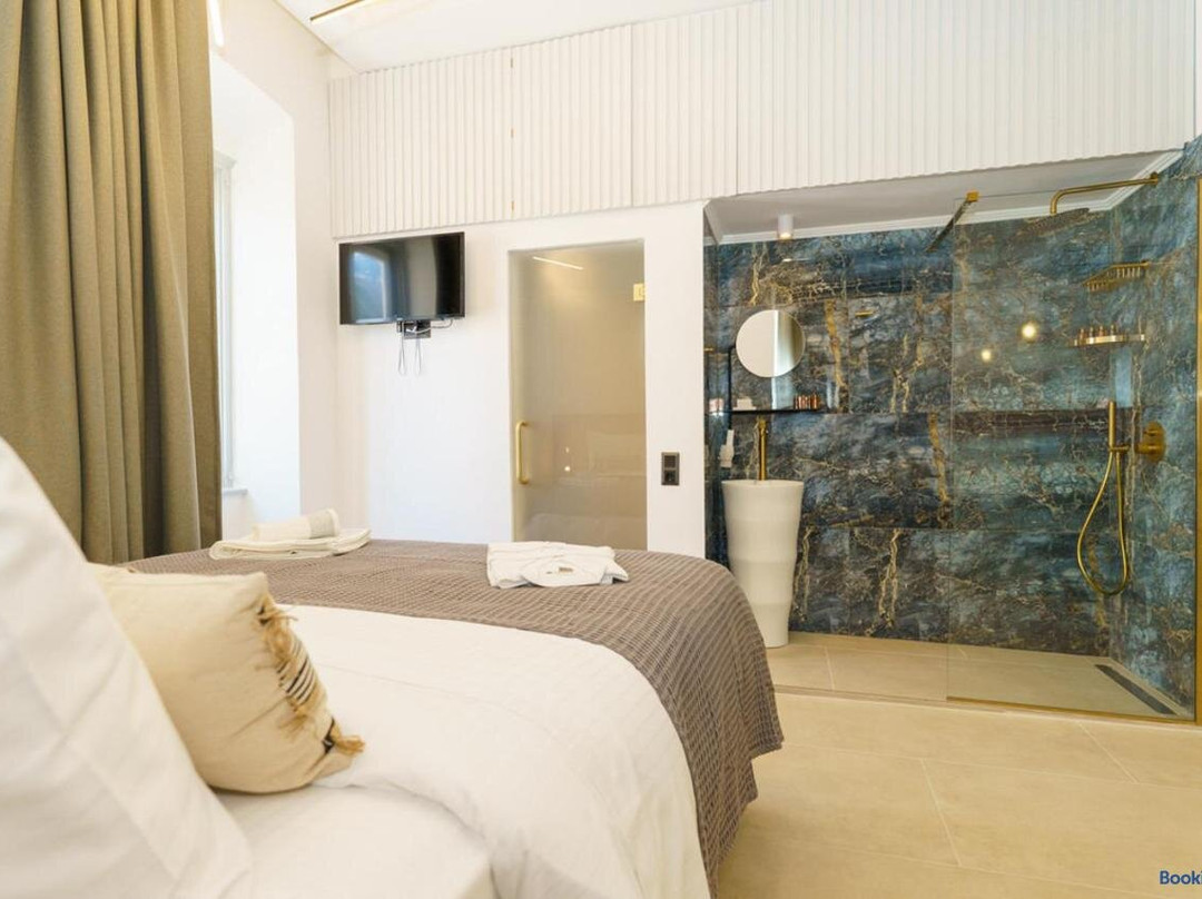 La Vie Hydra Luxury Suites