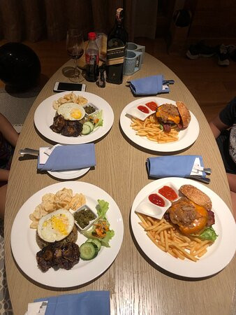 巴厘帕德玛酒店主图