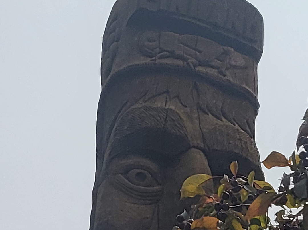 St. Urho  Tree Trunk Carving-Finland必去景点