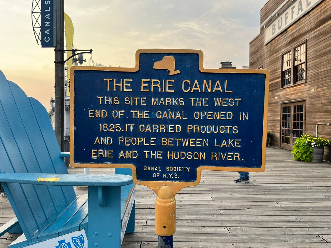 Courtyard by Marriott Buffalo Downtown/Canalside主图