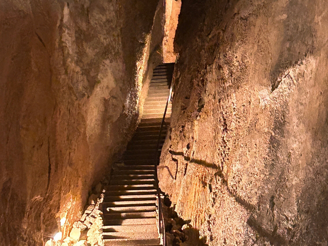 Dachstein Giant Ice Caves-上特劳恩必去景点