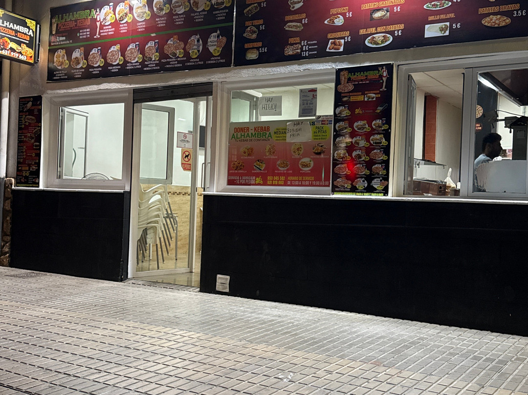 Alhambra Pizzeria Kebab