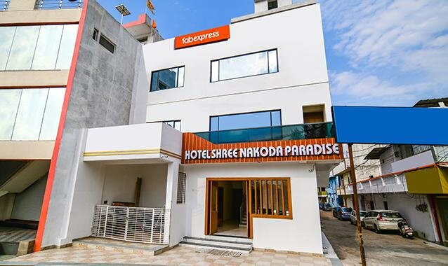 FabHotel Shree Nakoda Paradise