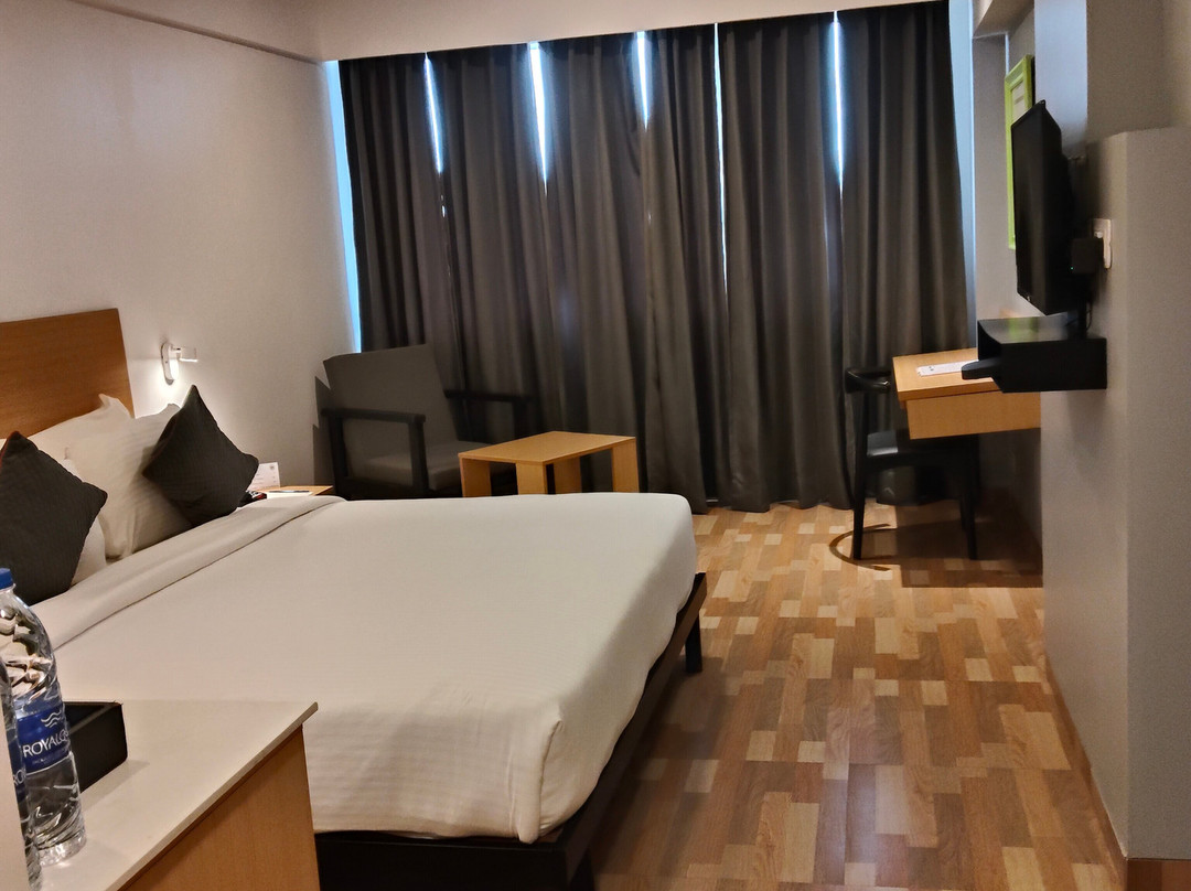 TGI Ameya Grand主图