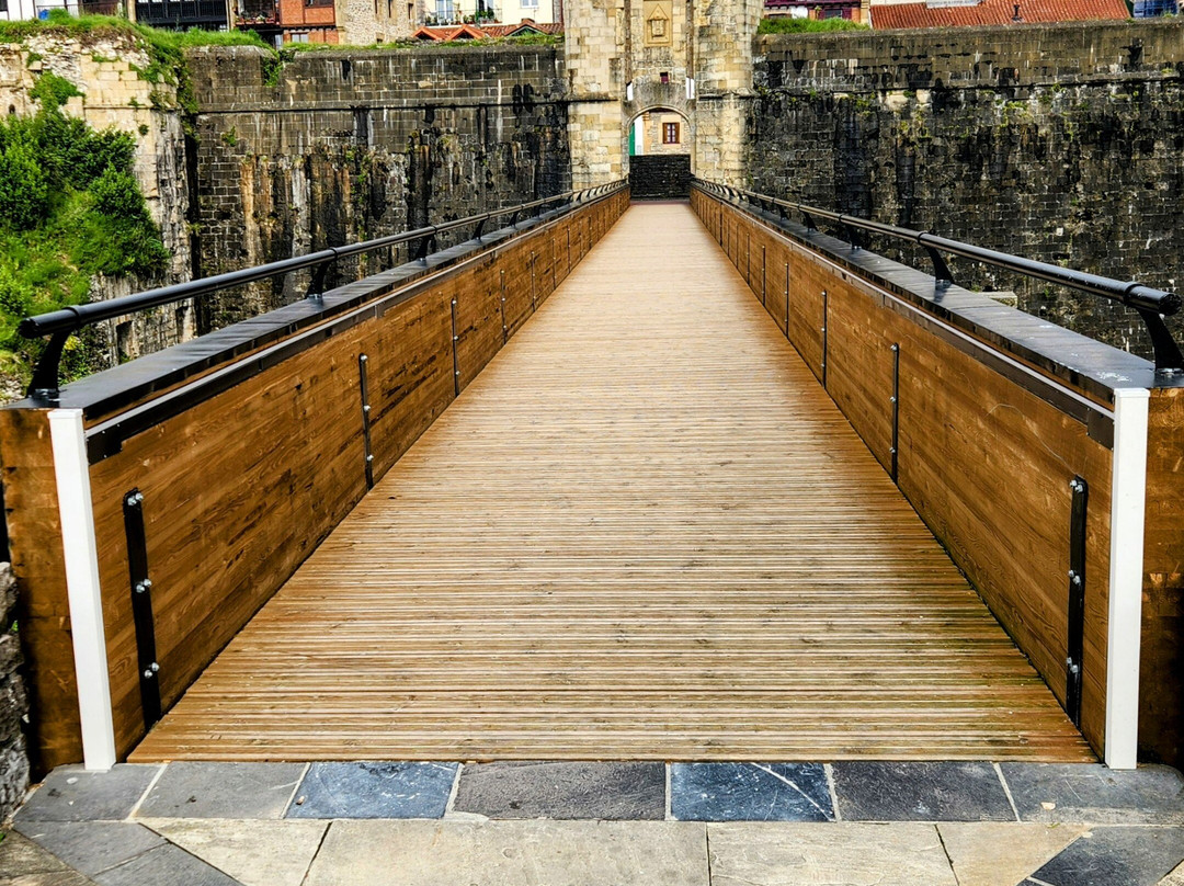 Muralla de Hondarribia-富恩特拉比亚必去景点