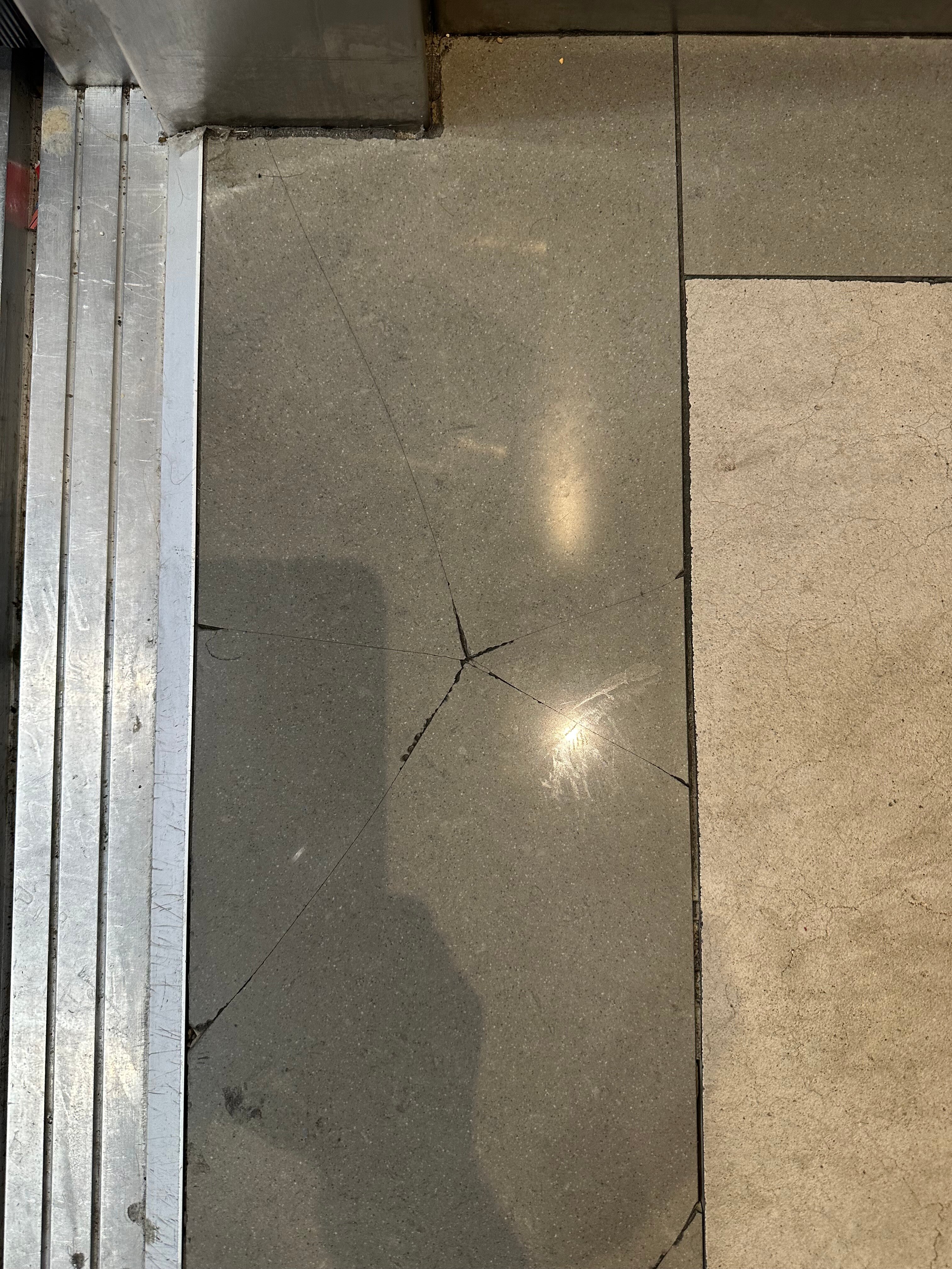 Best Western Premier Liberty Inn & Suites-浴室