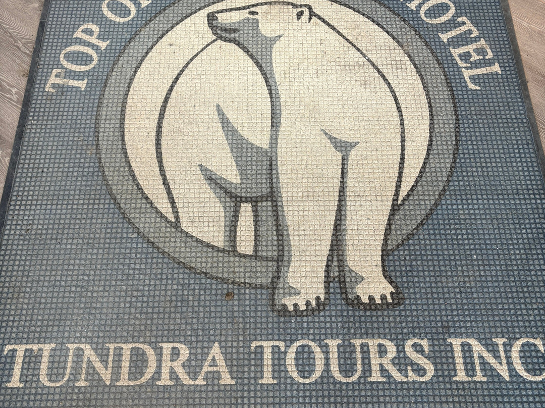 世界之巅酒店主图