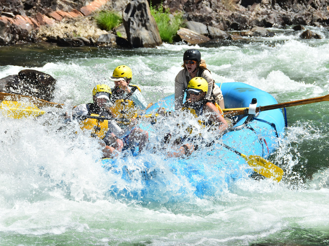 Sierra Mac River Trips-格罗夫兰必去景点