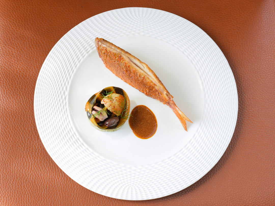 普罗旺斯地区莱博餐馆和美食-La Cabro D'or