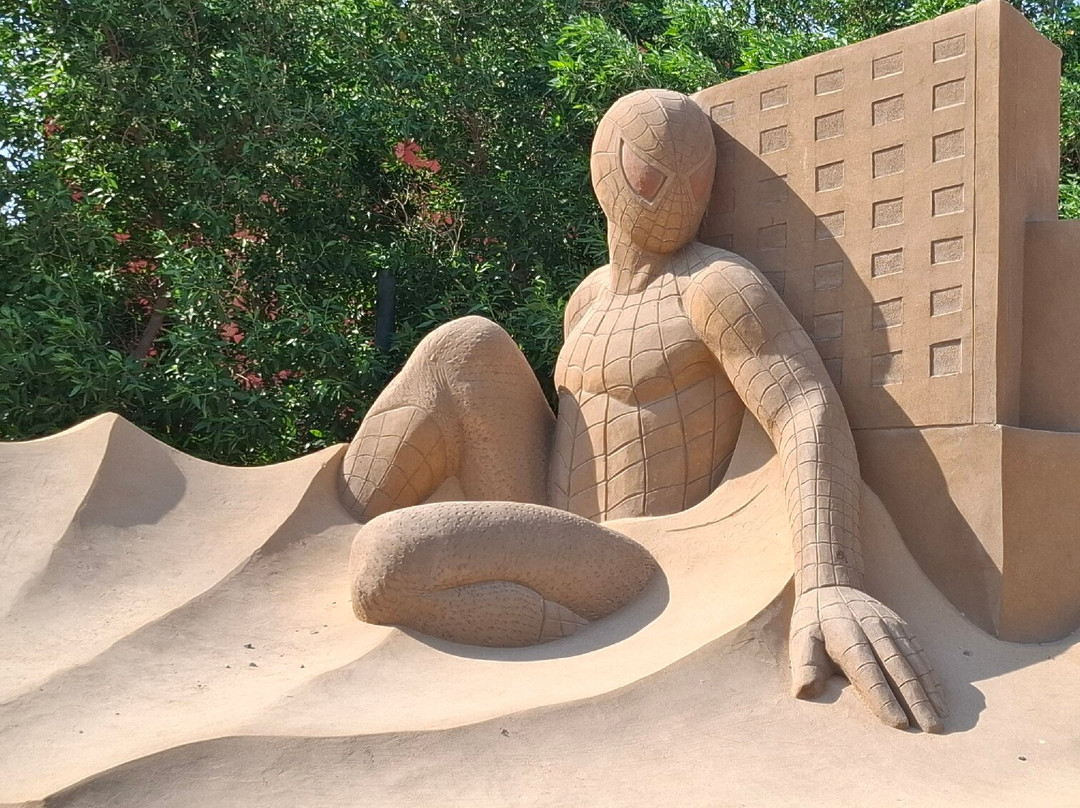 Sand City-赫尔格达必去景点