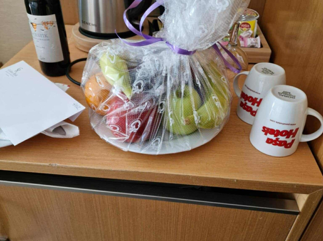 Golden Rock Beach Hotel主图