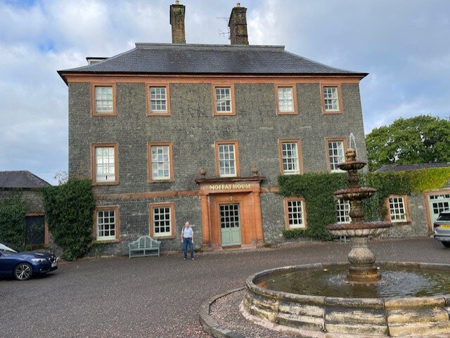 莫法特别墅酒店主图