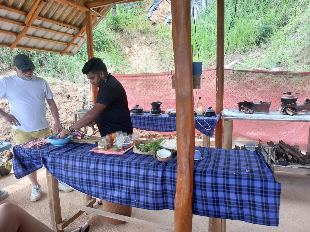 Bees Honey Cookery &Restaurant