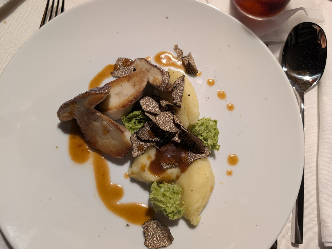 Il Mansio Vegan Suites & Restaurant