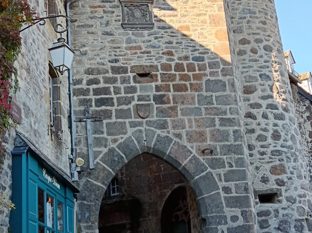 Salers, village médiéval-Salers必去景点