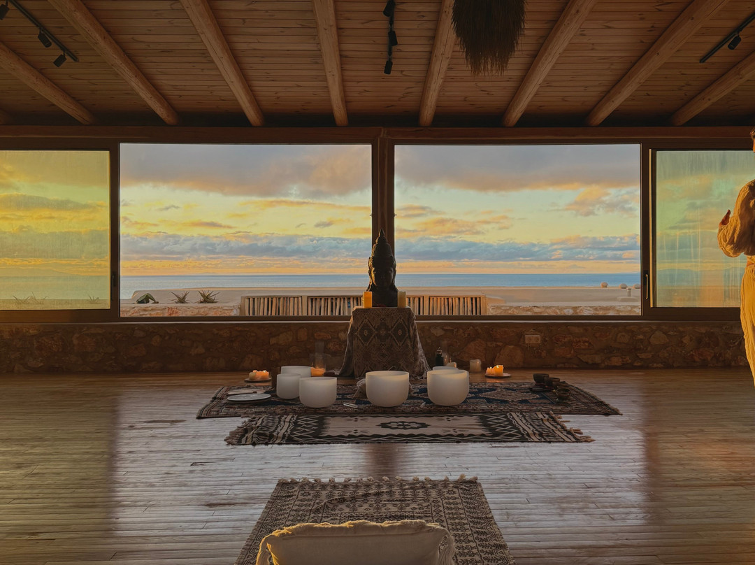 Somana Flo Yoga Paros-Sarakiniko必去景点