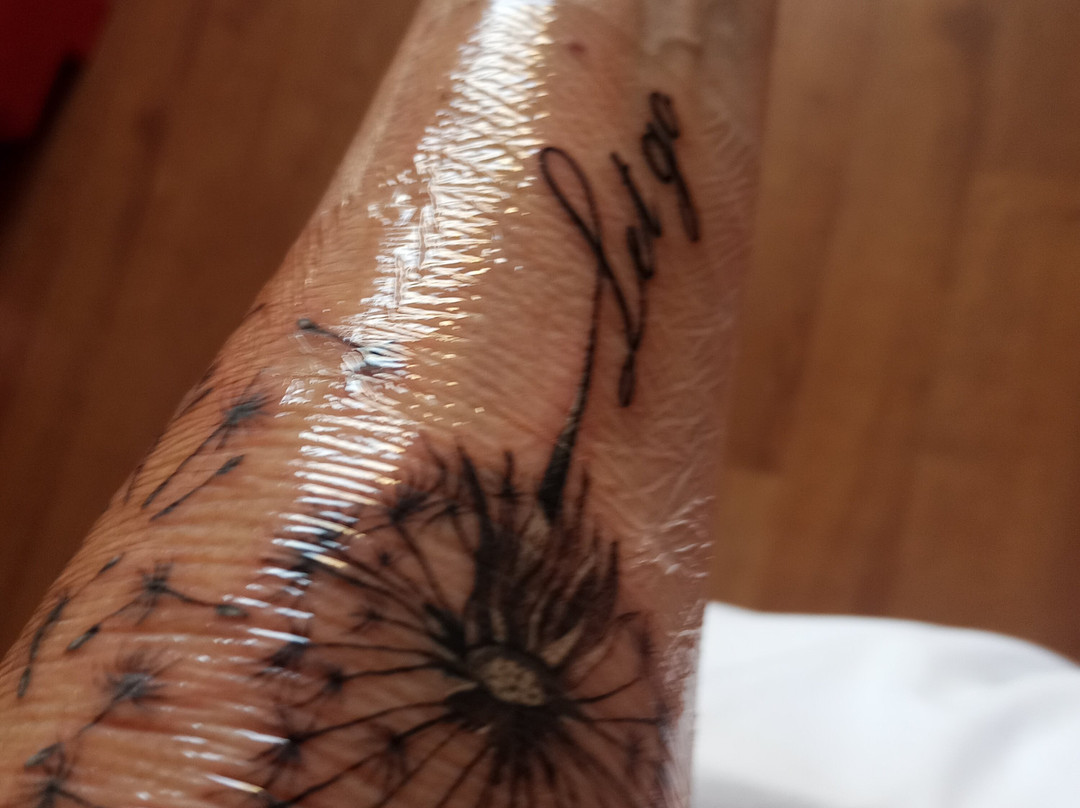 INKspiration Tattoo and Piercing Studio-托雷莫里诺斯必去景点