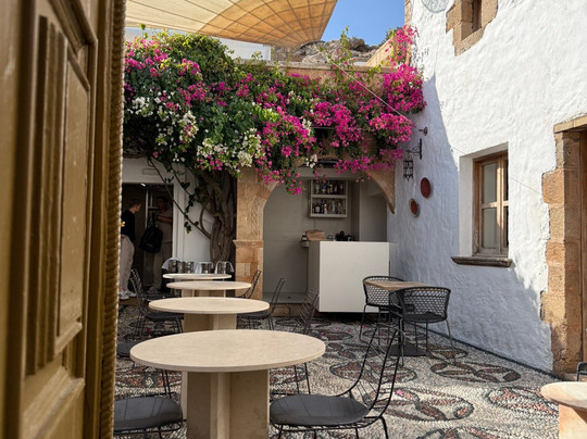 KARATI TRANSFER-罗德斯必去景点