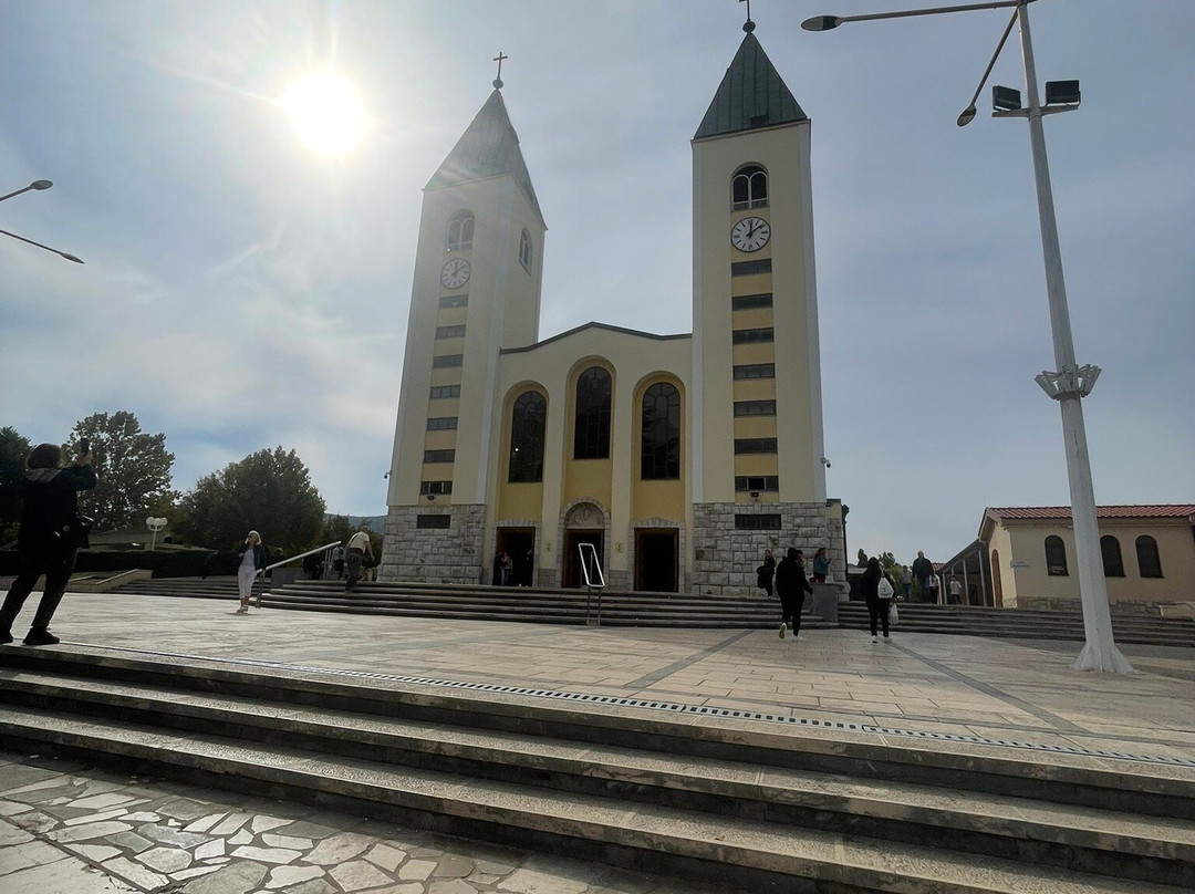 St. James' Parish Church-莫主格耶必去景点