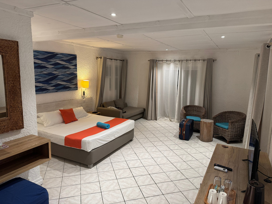 Astroea Beach Hotel主图