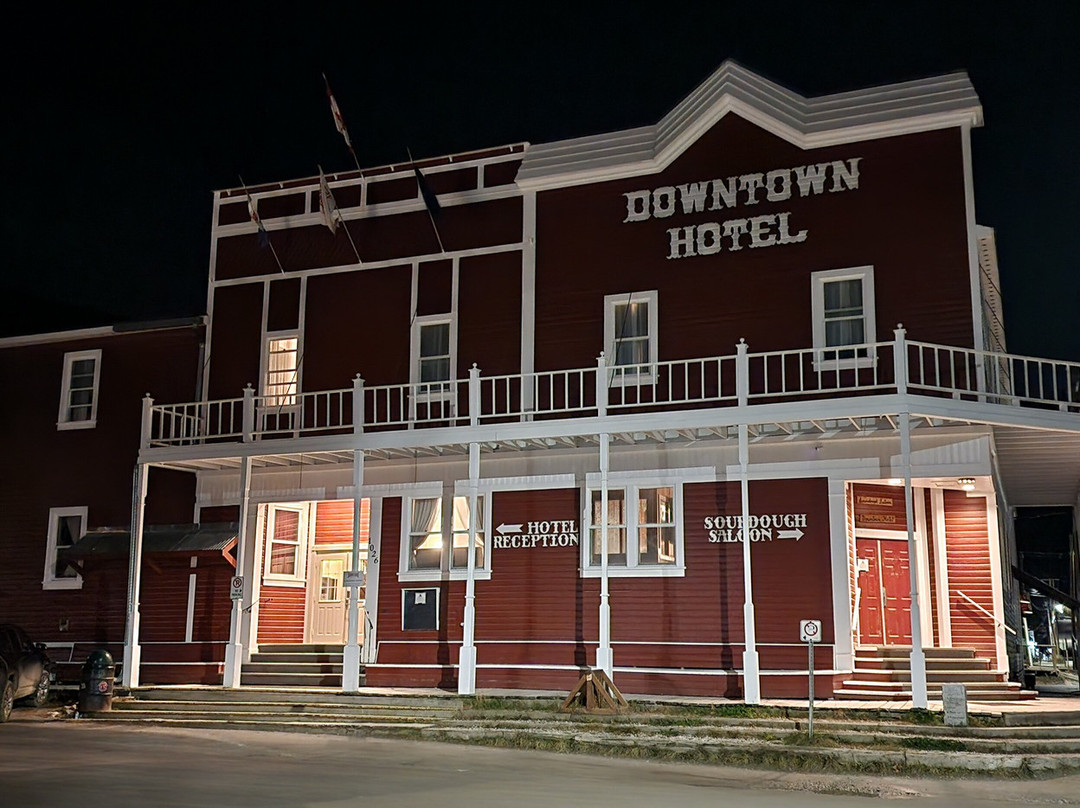 The Downtown, a Coast Hotel主图