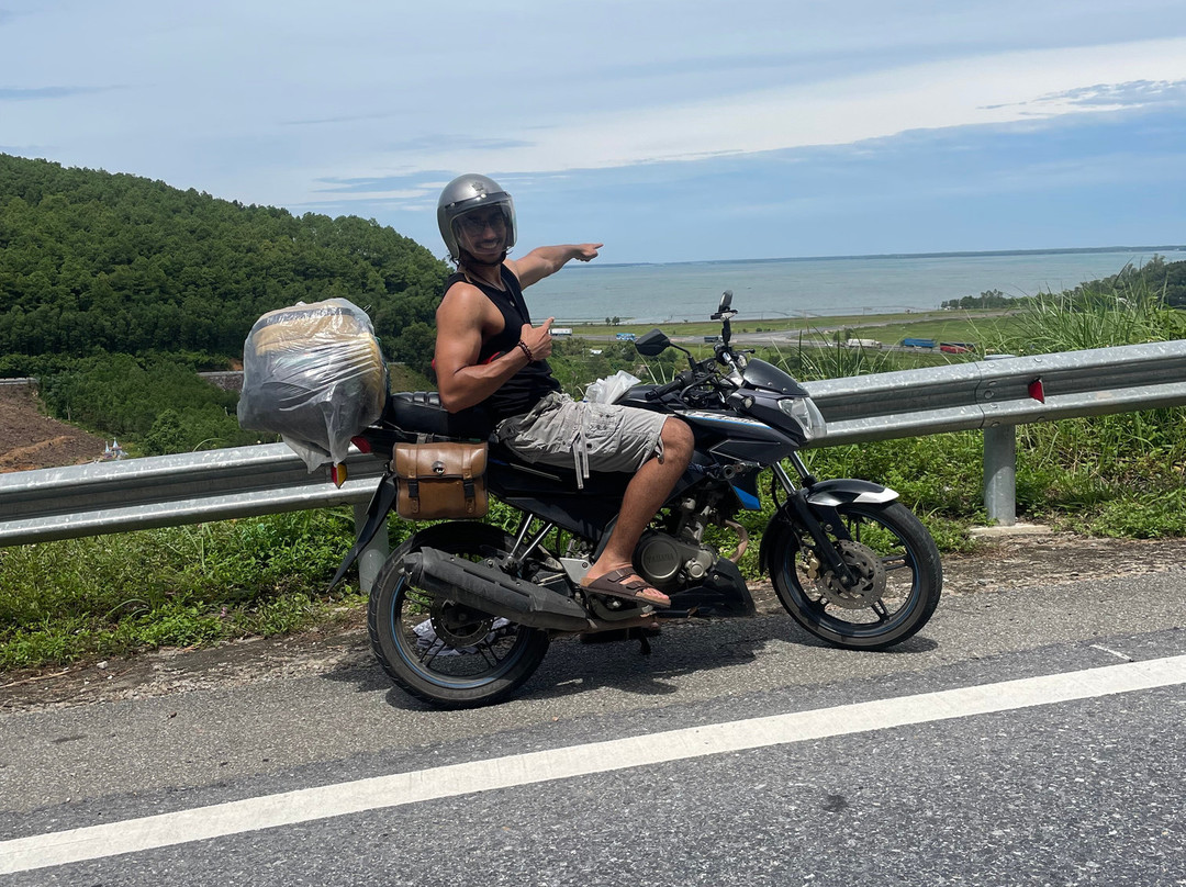 Hai Van Pass Riders-顺化必去景点