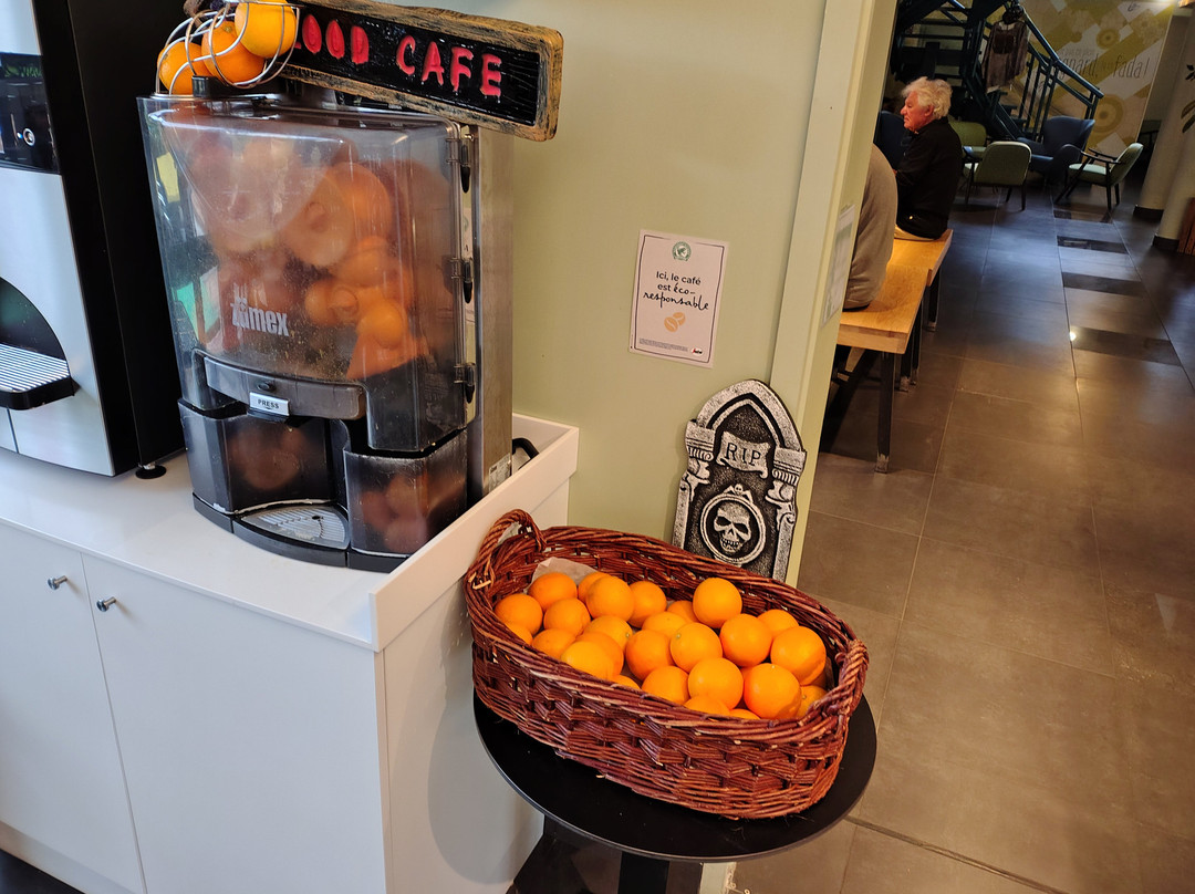 宜必思尚品佩皮尼昂卡讷恩鲁西永酒店主图