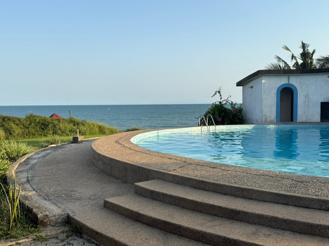 Biriwa Beach Hotel主图