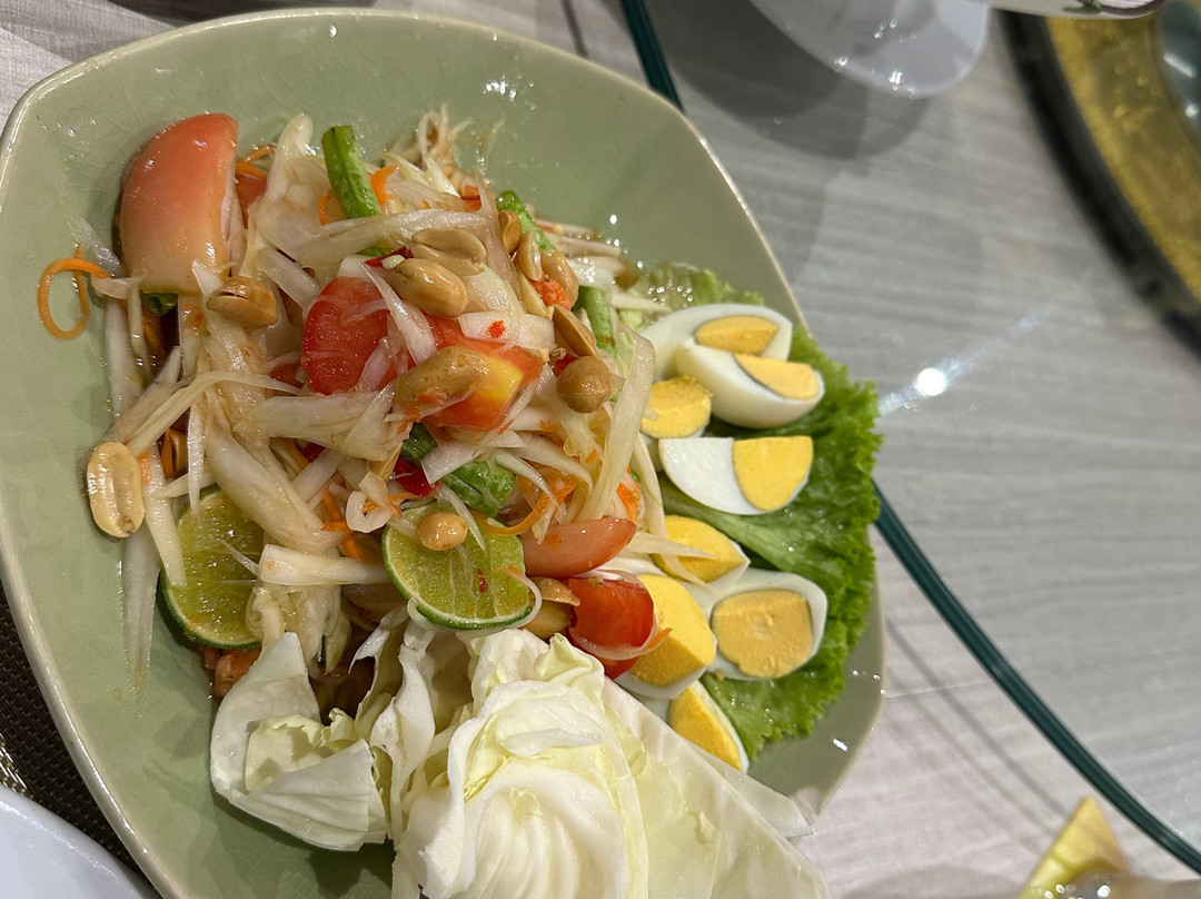 思里拉姆顿酒店主图