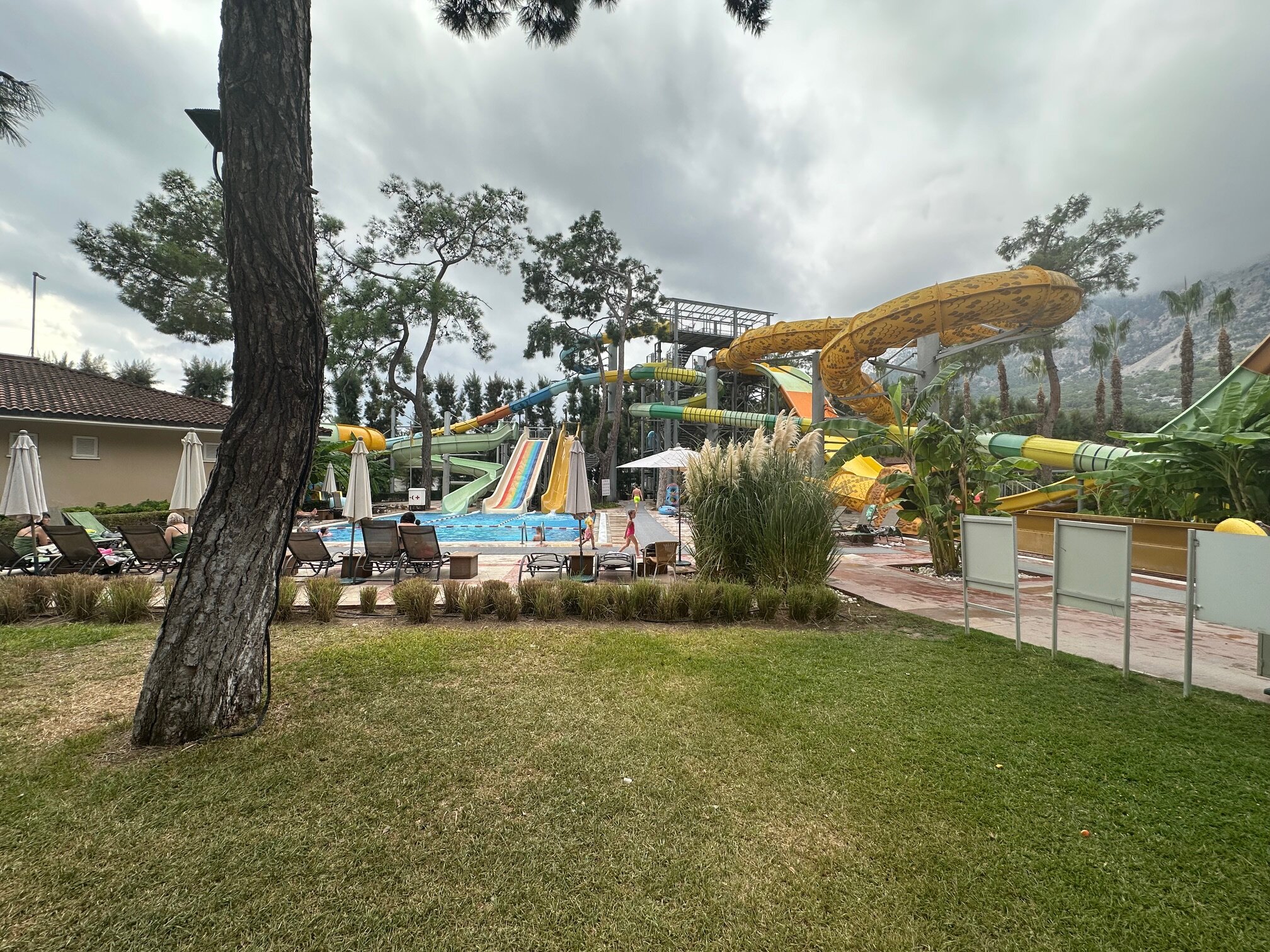 Akka Hotels Antedon-泳池