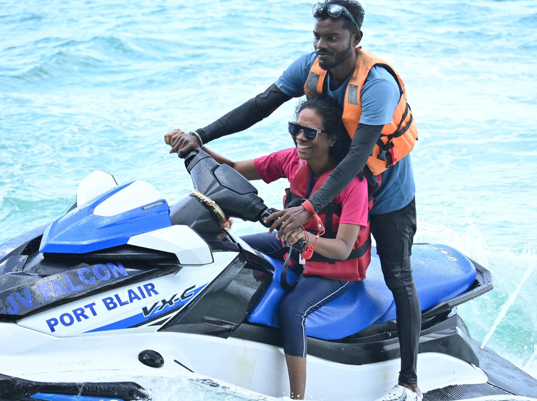 Ross Tours & Travels-布莱尔港必去景点