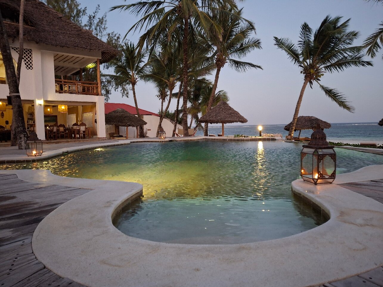 爱水者海滩度假村-官方