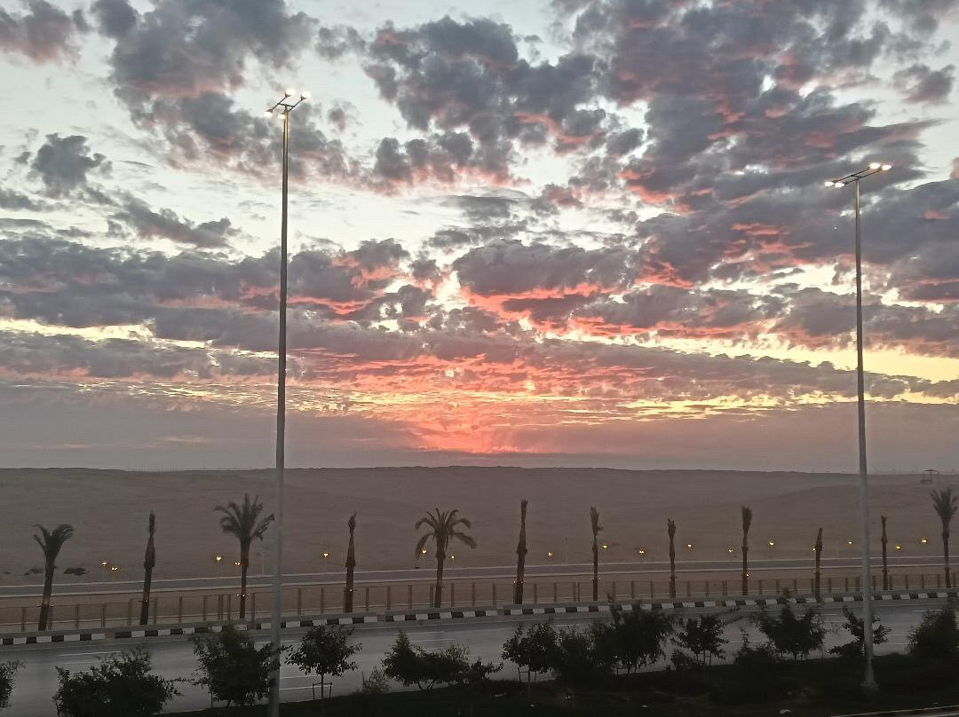 Pyramids Planet Hotel主图