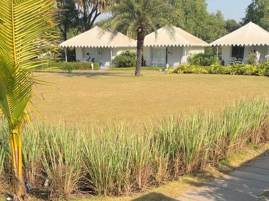 The Fern Seaside Luxurious Tent Resort Daman主图